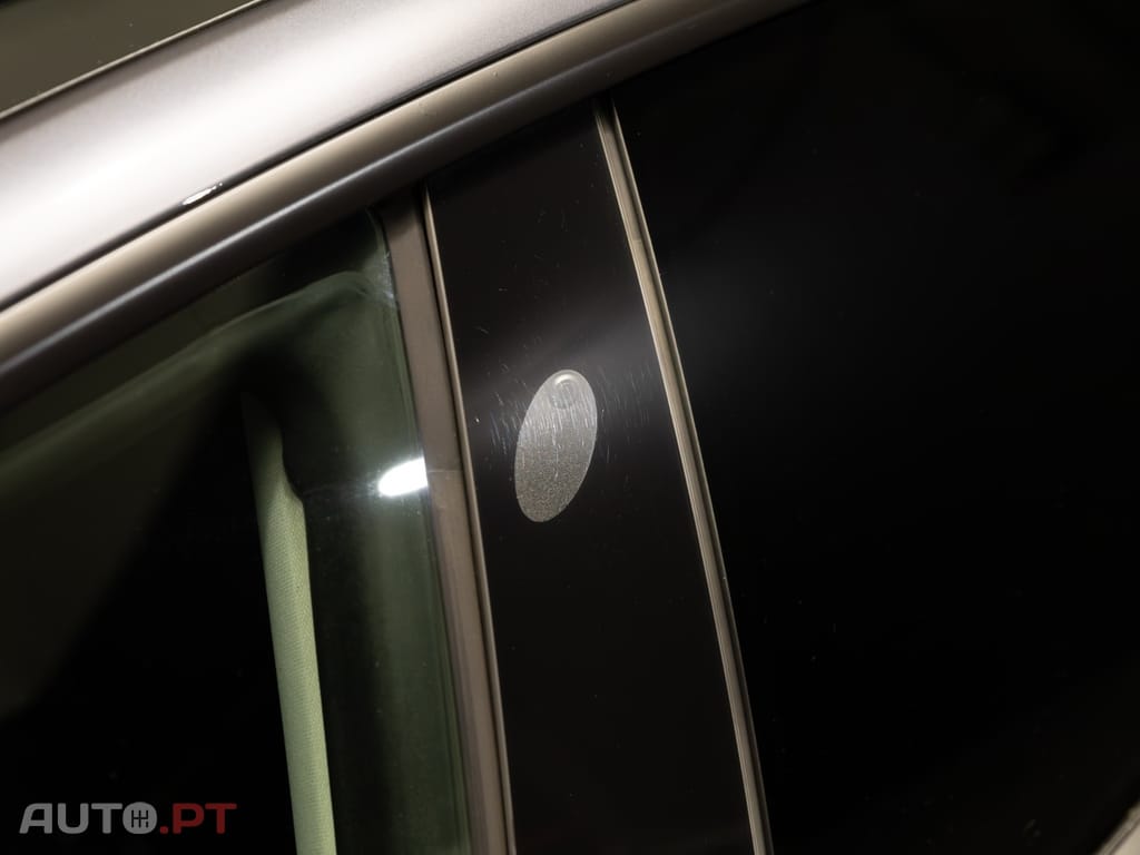 Tesla Model 3 Long-Range Dual Motor AWD