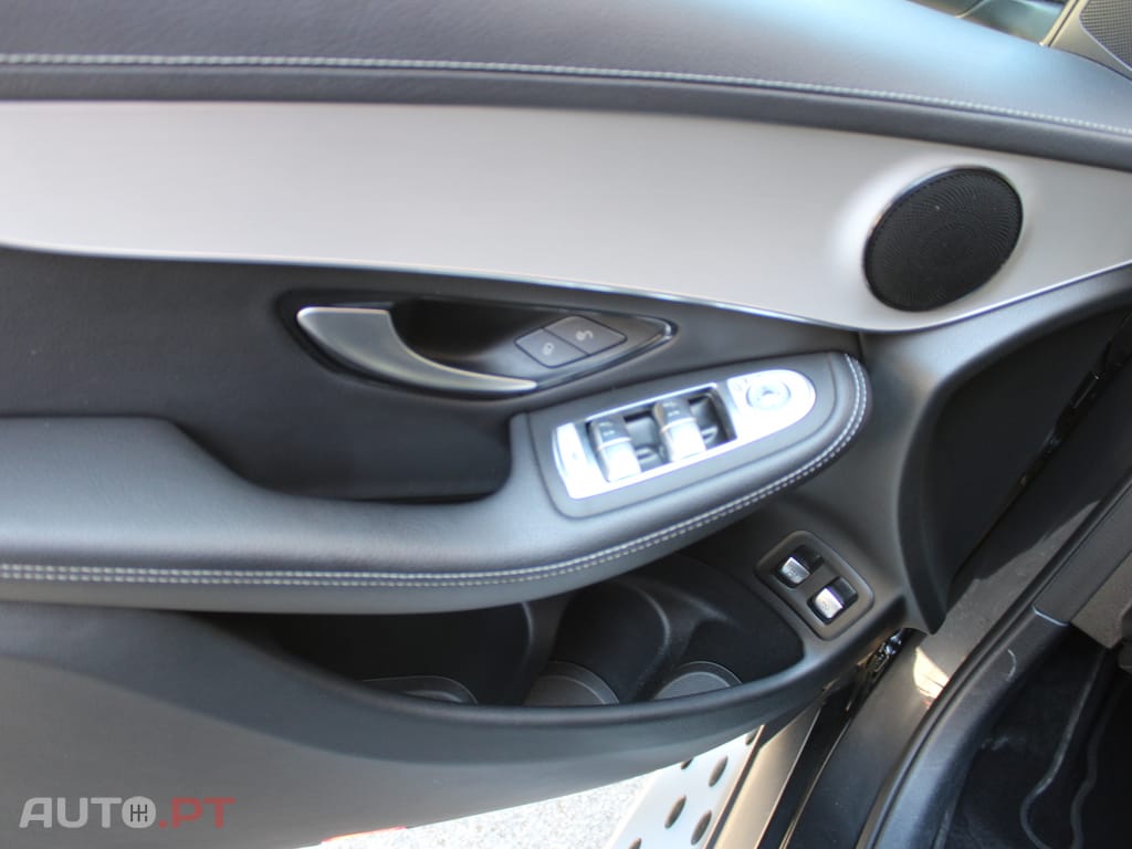 Mercedes-Benz GLC 300 e 4MATIC