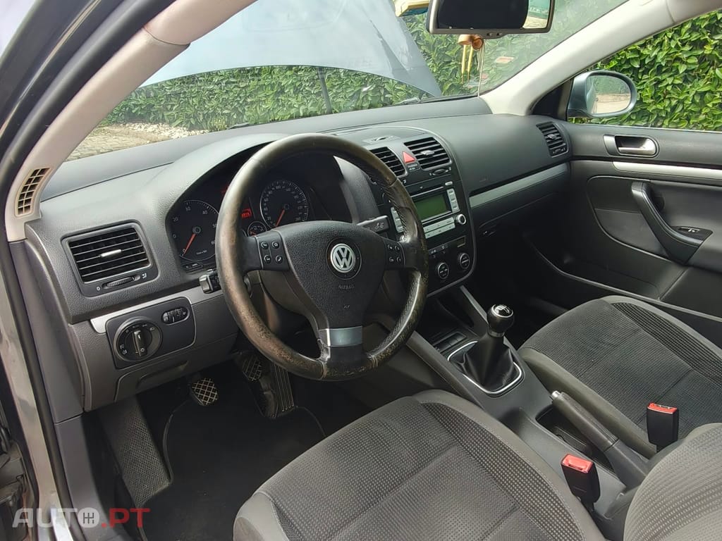 Volkswagen Jetta 1.9 TDi Confortline