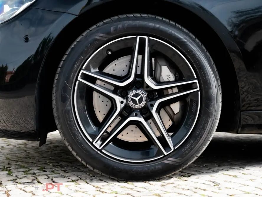 Mercedes-Benz E 300 300de 9G-Tronic AMG Line