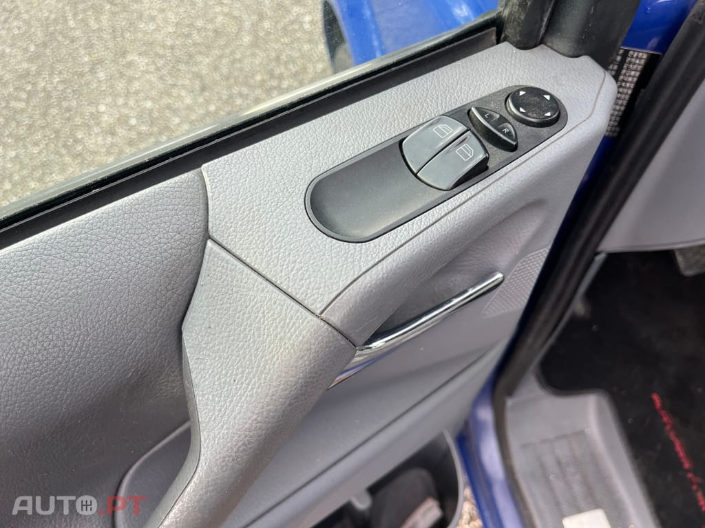 Mercedes-Benz Viano Outro