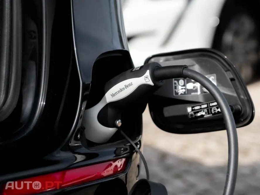 Mercedes-Benz E 300 300de 9G-Tronic AMG Line