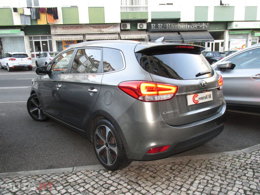 Kia Carens 1.7 CRDi ISG TX