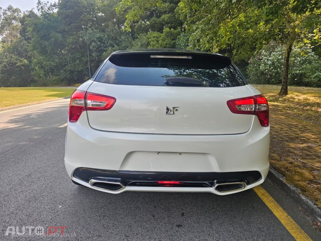 Citroen DS5 2.0 HDi Hybrid4 Sport Chic CMP6