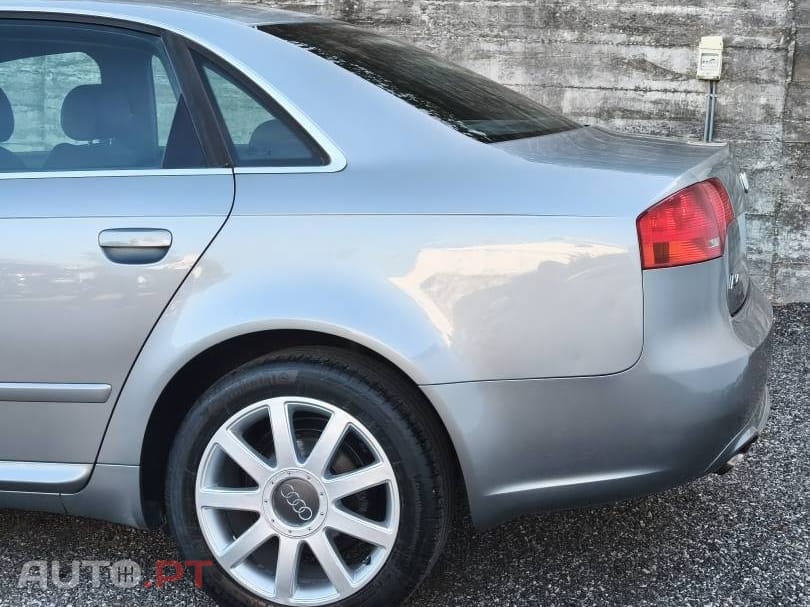 Audi A4 2.0 TDI S-line