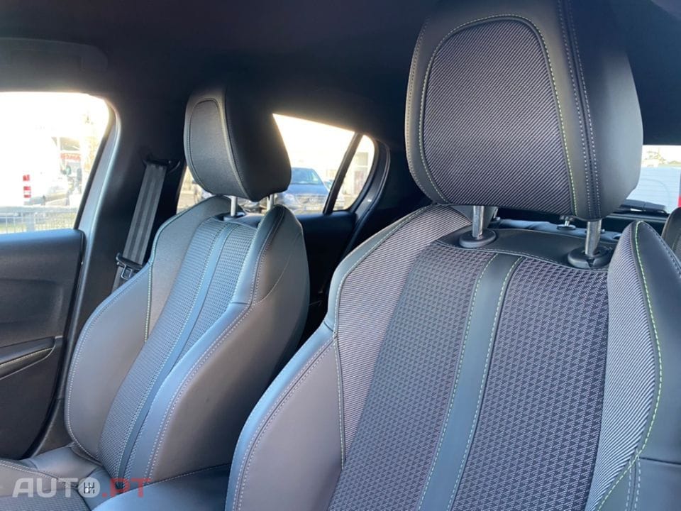 Peugeot E-208 GT Pack