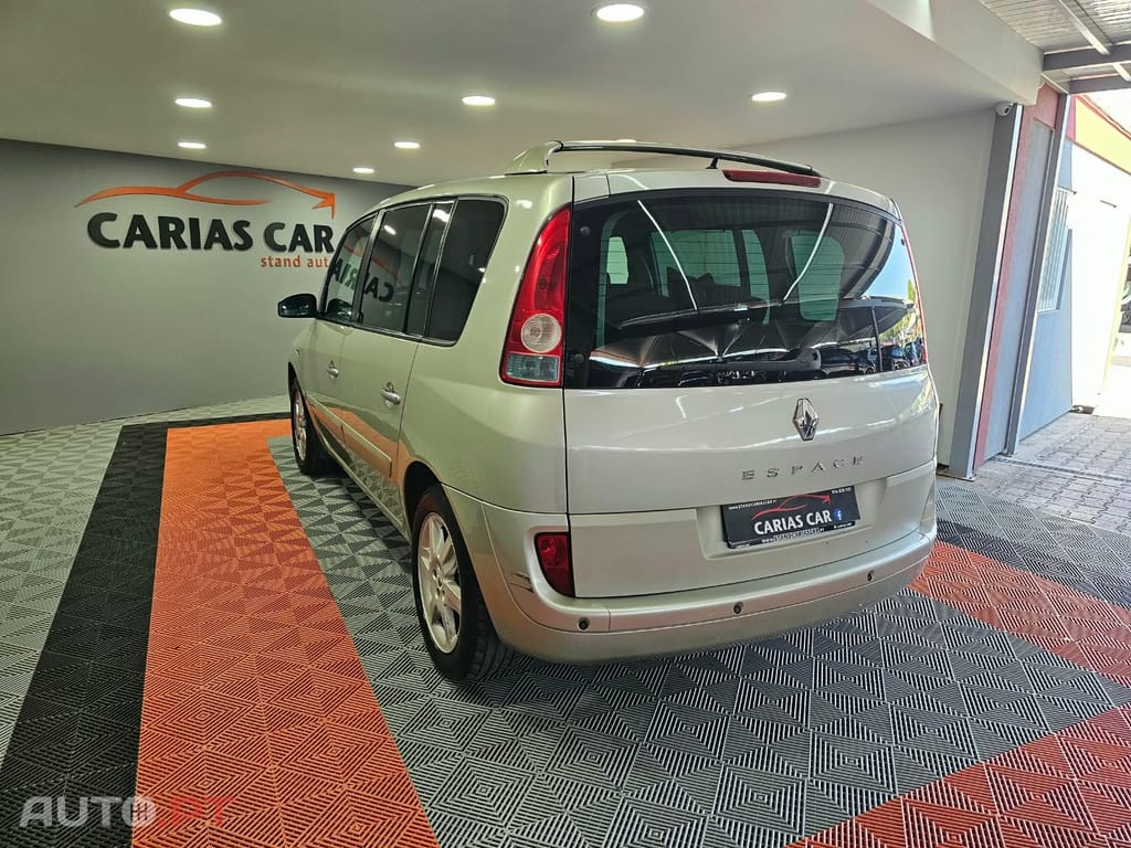 Renault Espace 2.2 dCi Privilege