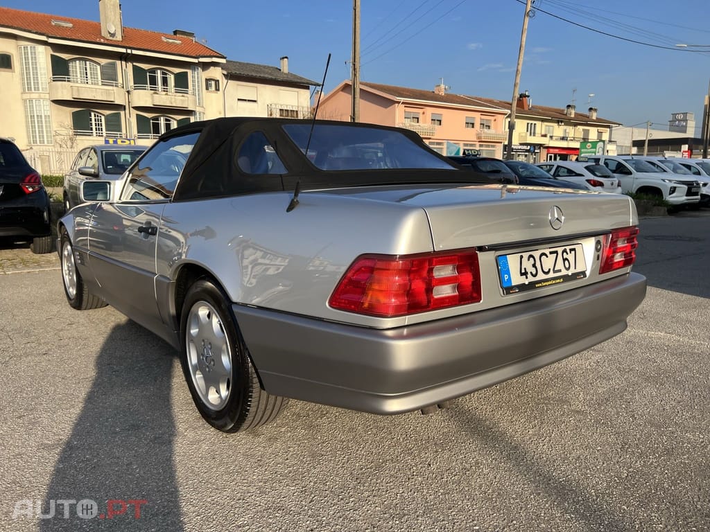 Mercedes-Benz SL 280 Outro