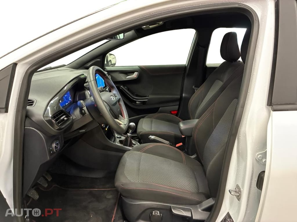 Ford Puma 1.0 Flexifuel mHEV ST-Line