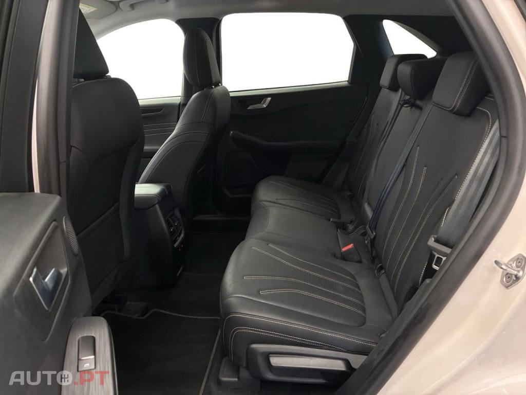 Ford Kuga 2.5 FHEV Vignale