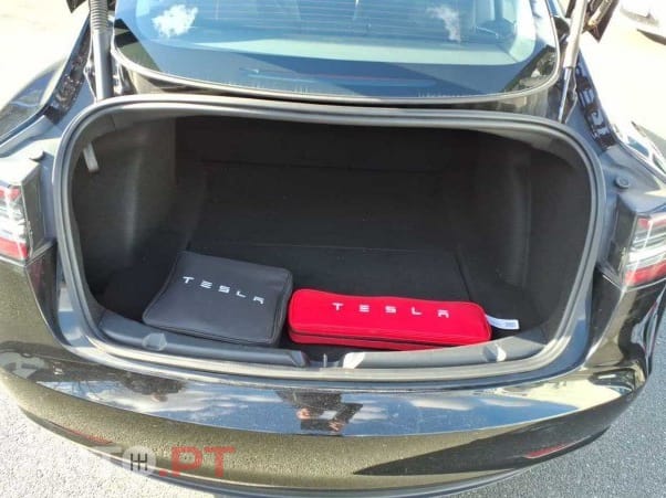 Tesla Model 3 Standard Range Plus RWD