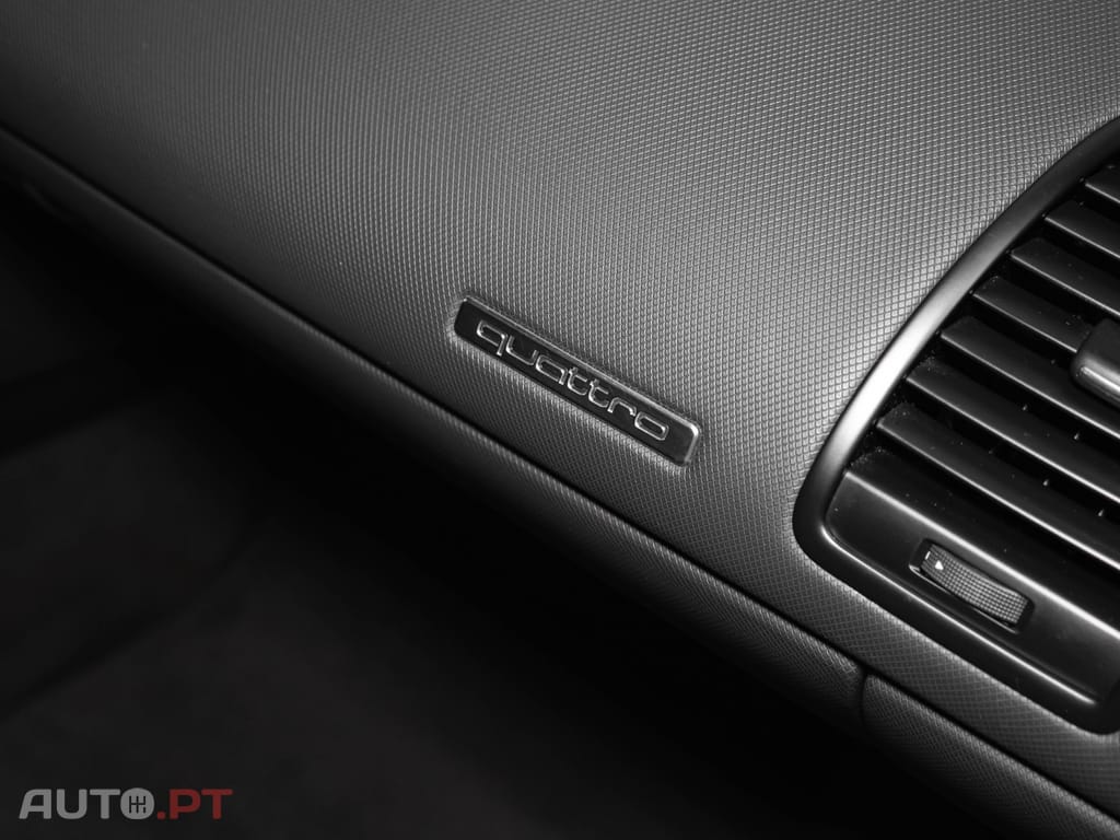 Audi R8 4.2 FSI quattro R tronic