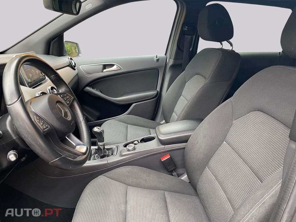 Mercedes-Benz B 180 d Style 