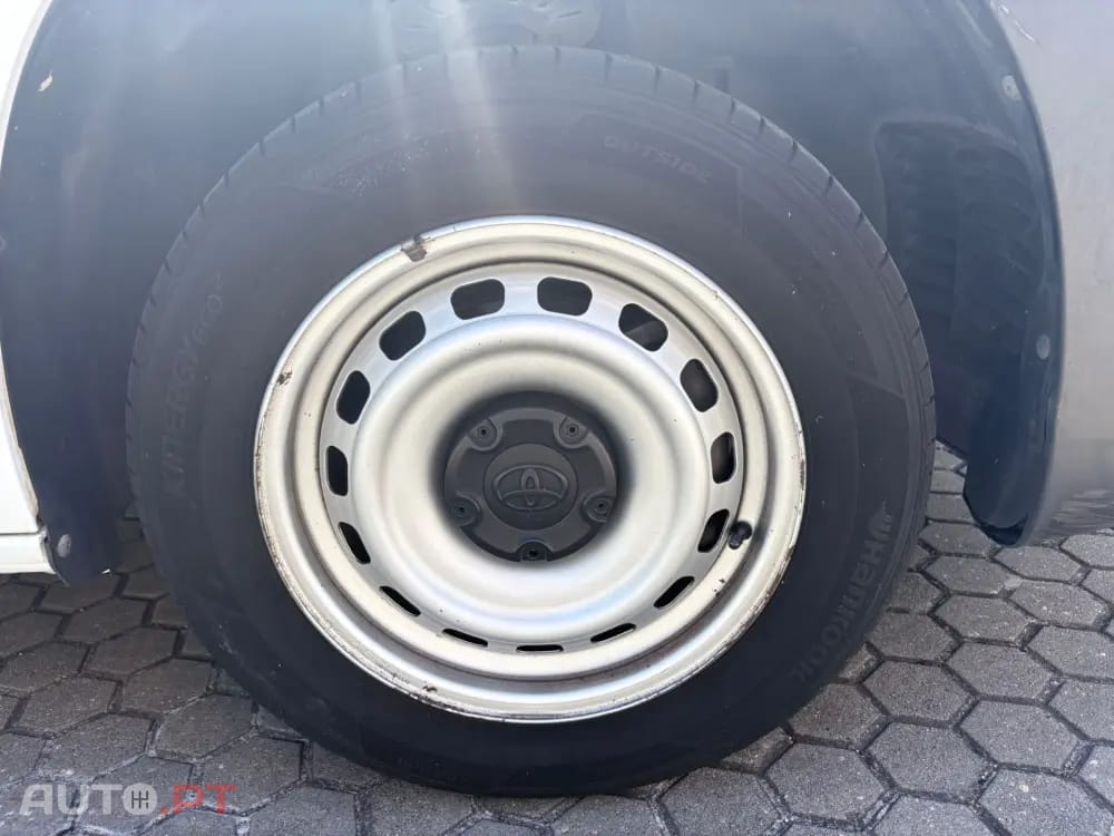 Toyota Proace Verso 1.5D L1 Comfort — fotografia 11