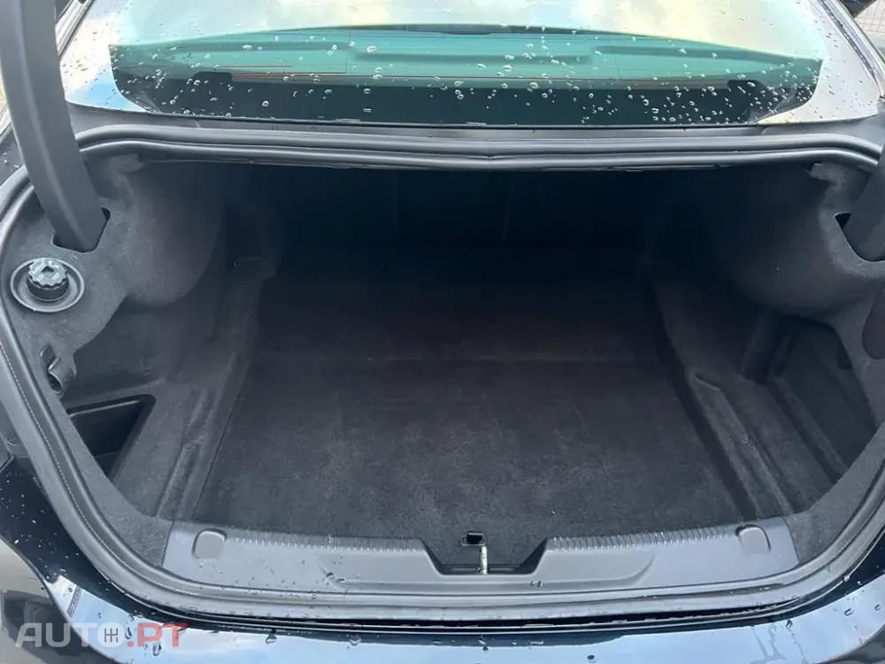 Jaguar XE 2.0 D Prestige