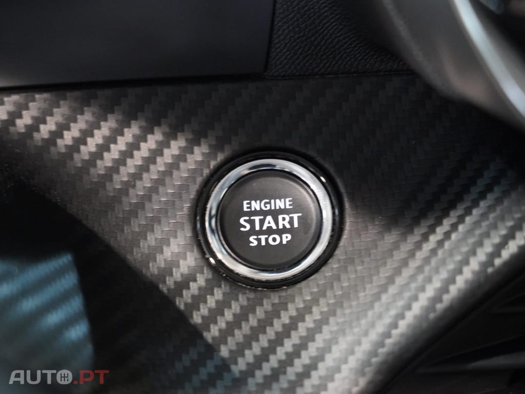 Peugeot E-2008 50 kWh Active