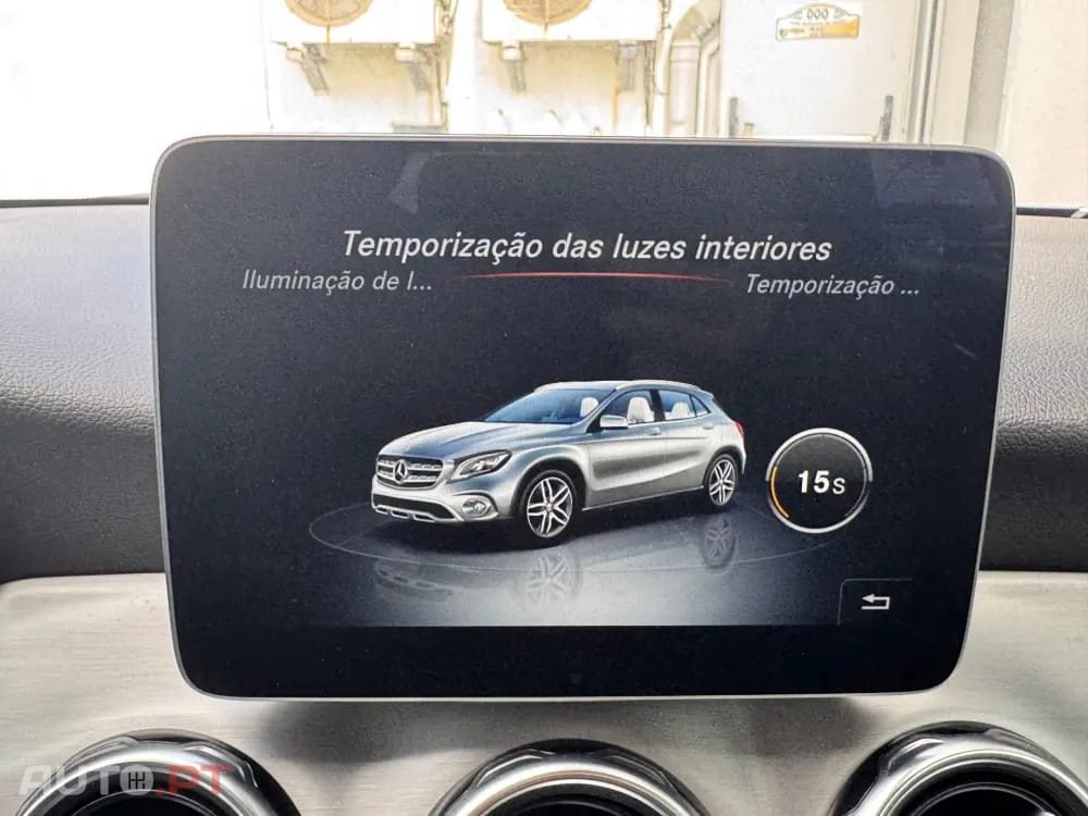 Mercedes-Benz GLA 200 d 7G-DCT AMG Line