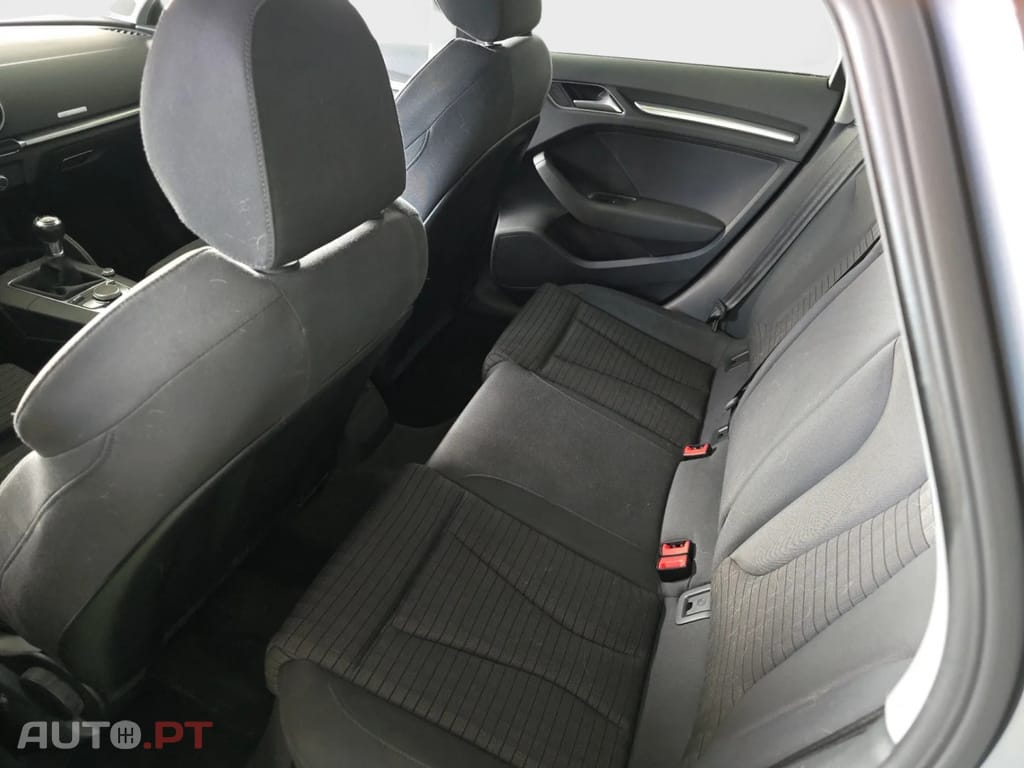 Audi A3 Sportback 1.6 TDI ultra Attraction
