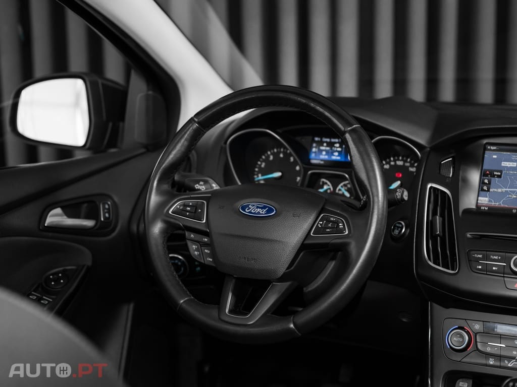 Ford Focus 1.0 EcoBoost S&S TITANIUM