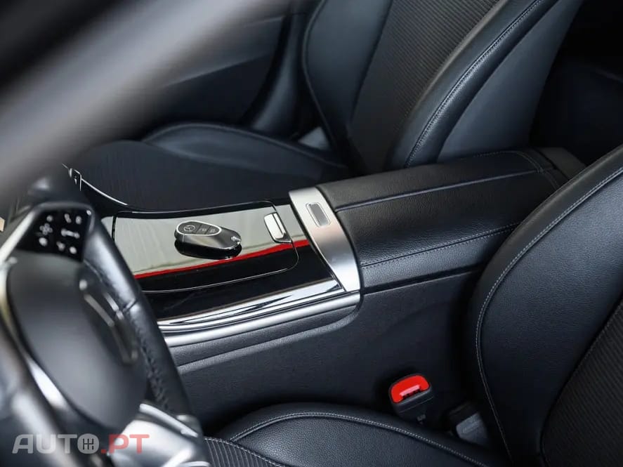 Mercedes-Benz C 300 e AMG Line