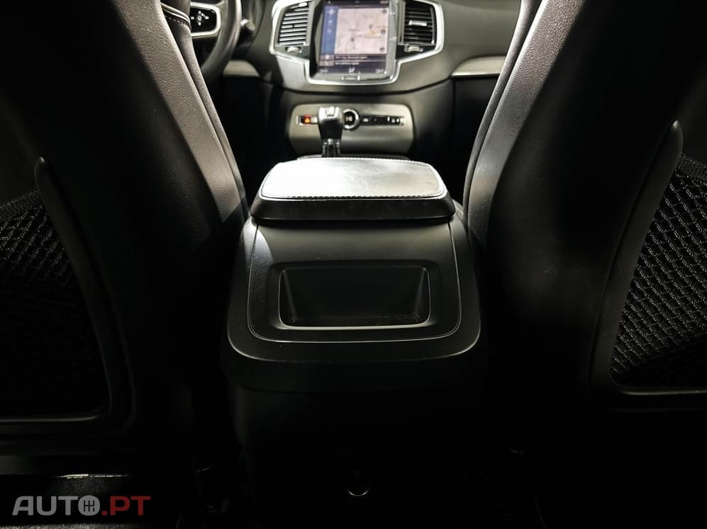 Volvo XC90 2.0 D4 R-Design