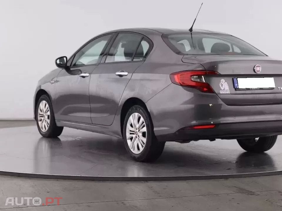 Fiat Tipo 1.3 M-Jet Easy J17