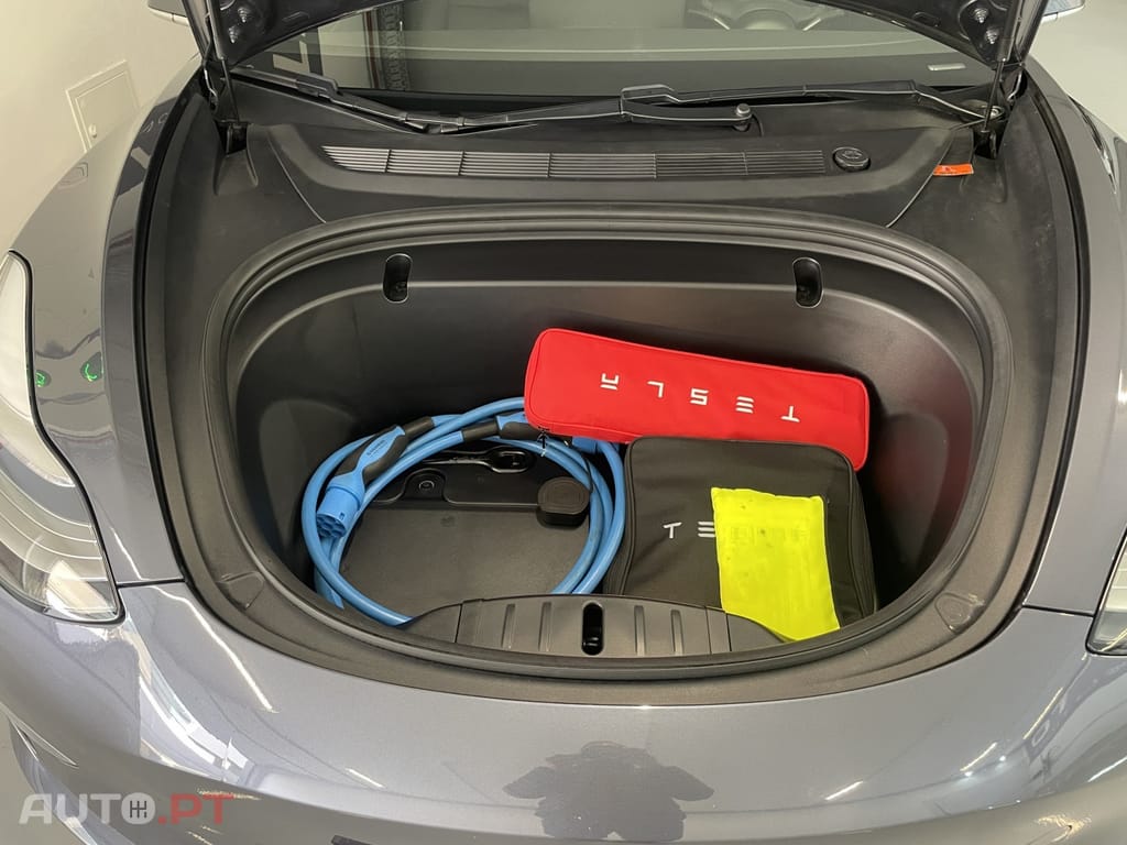 Tesla Model 3 Long-Range Dual Motor AWD