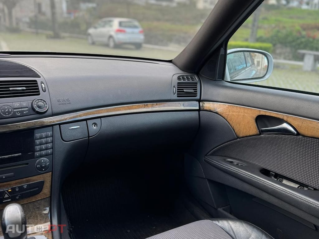 Mercedes-Benz E 220 CDi Avantgarde Aut.