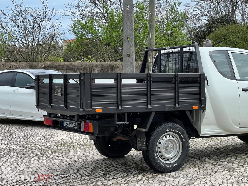 Mitsubishi L200 2.5 DI-D Club Intense 3L 4WD