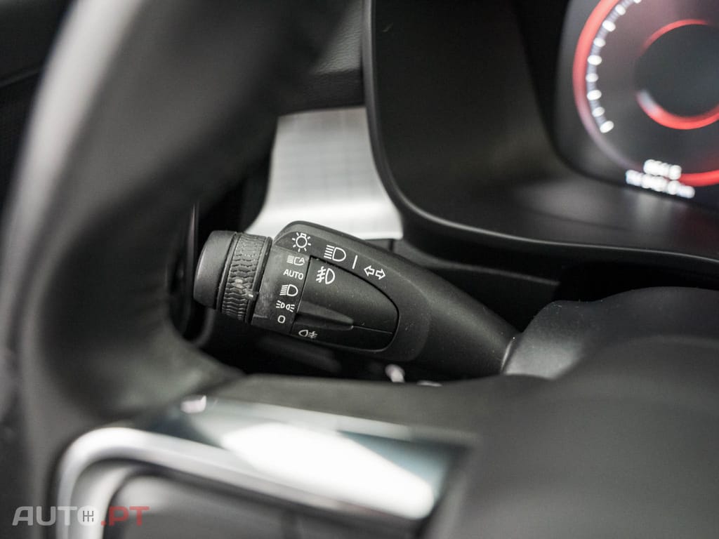Volvo XC40 1.5 T5 PHEV Momentum