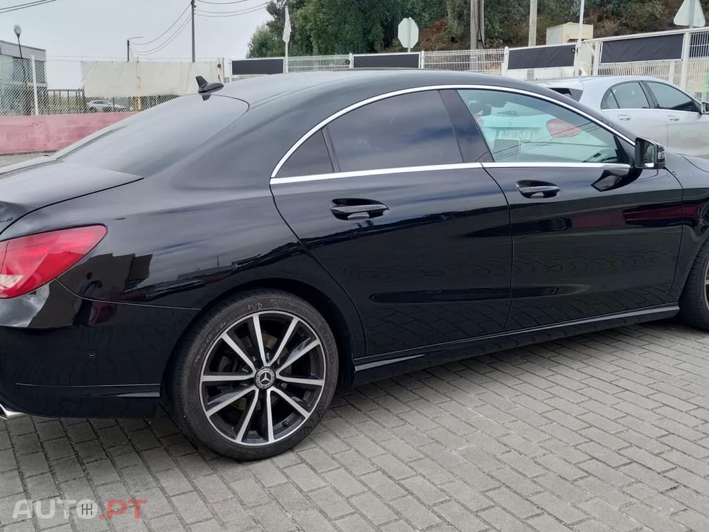 Mercedes-Benz CLA 200 D Urban Aut