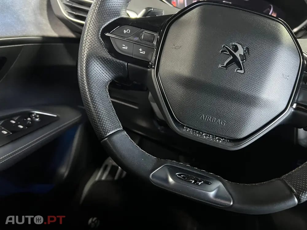 Peugeot 3008 1.6 Hybrid GT Pack e-EAT8