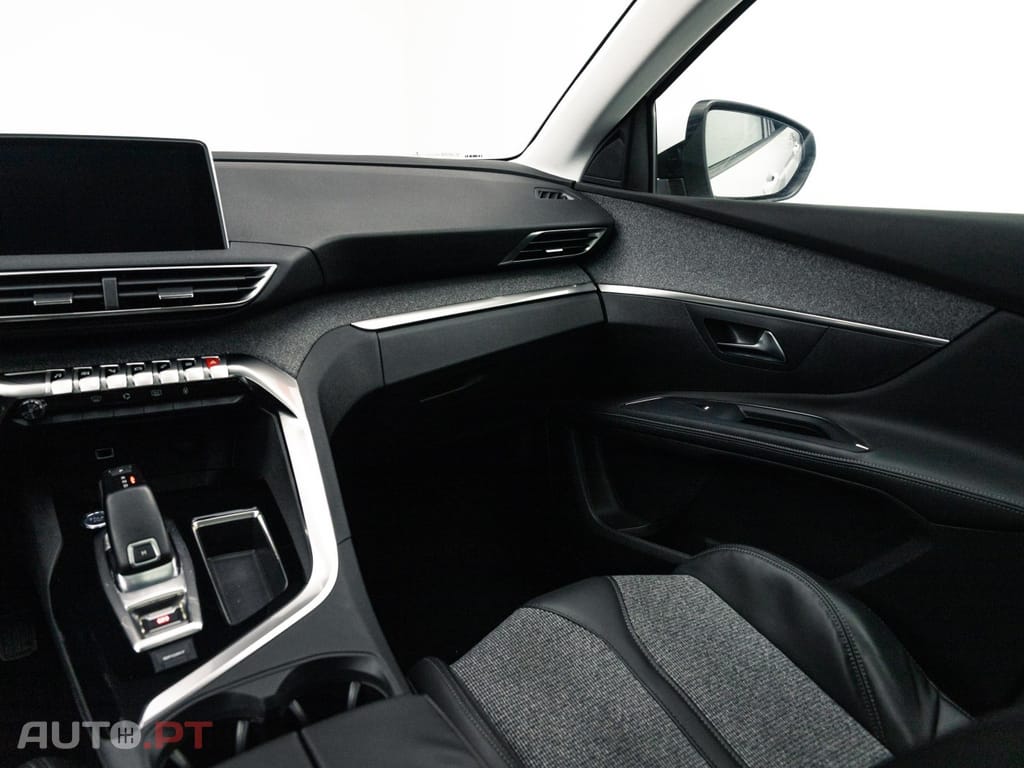 Peugeot 5008 1.5 BlueHDi Allure EAT8