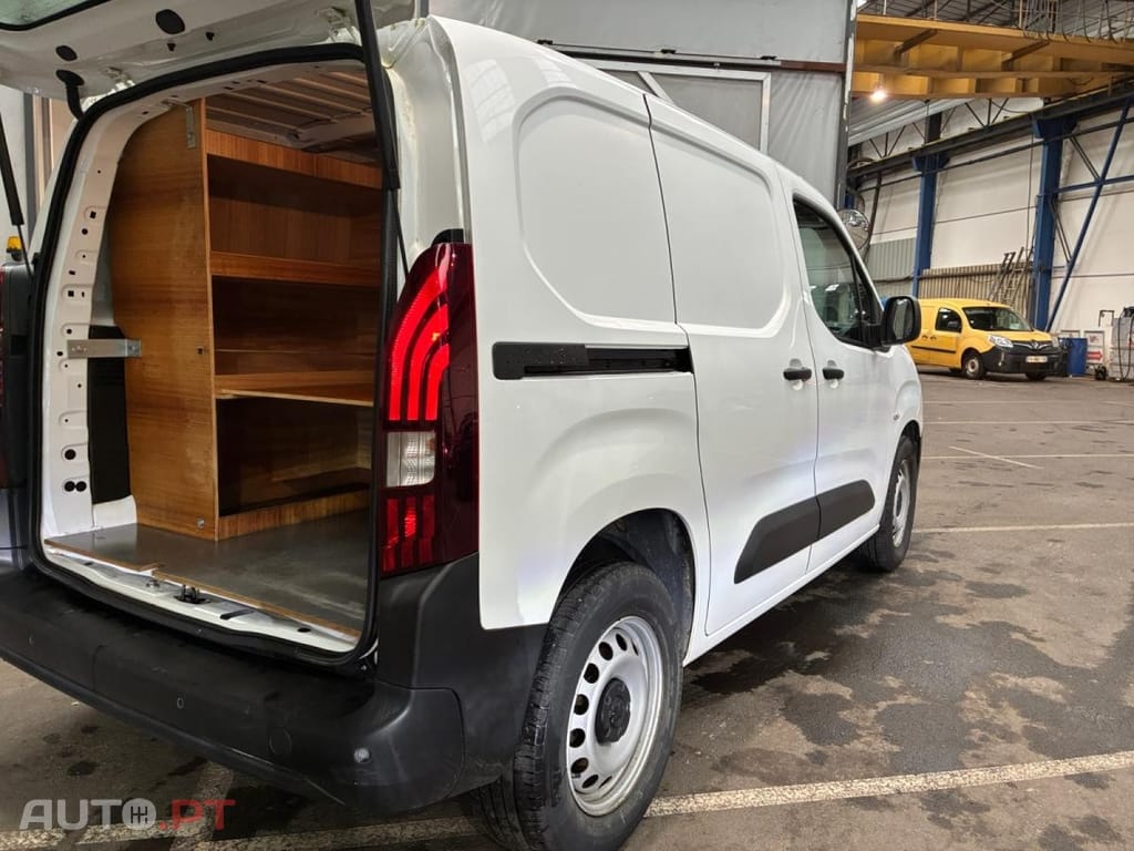 Peugeot Partner 1.5 BlueHDi Premium Standard