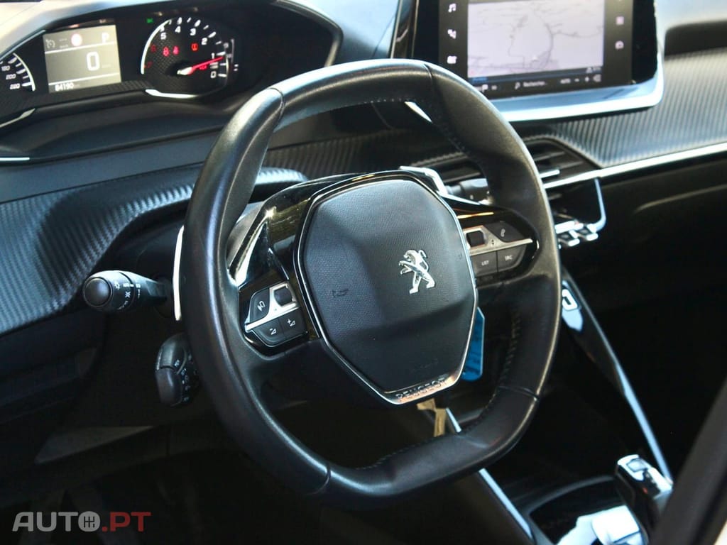 Peugeot 2008 1.2 PureTech Active EAT8