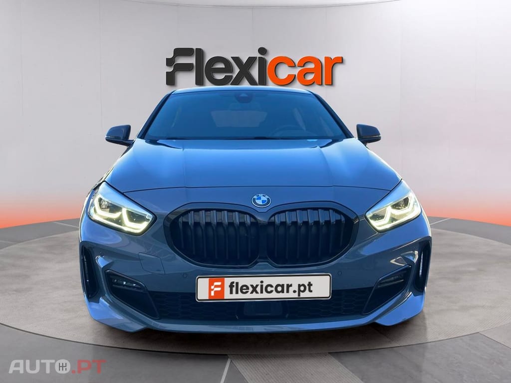 BMW 118 i Pack Desportivo M Auto