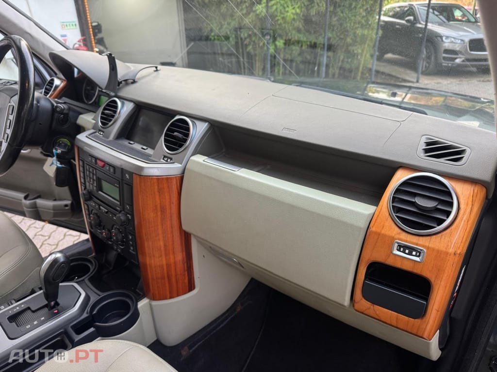 Land Rover Discovery Td V6 Aut. HSE