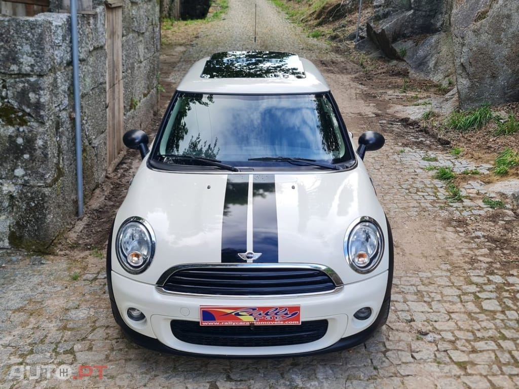 MINI Cooper Cooper D