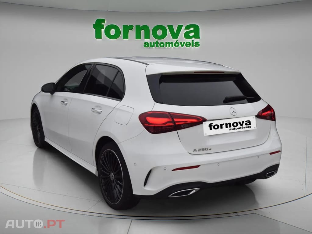 Mercedes-Benz A 250 e AMG Line