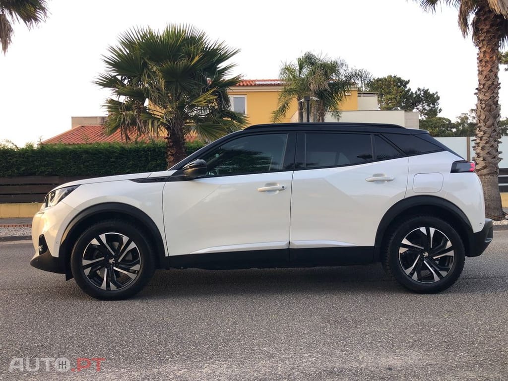 Peugeot E-2008 50 kWh GT