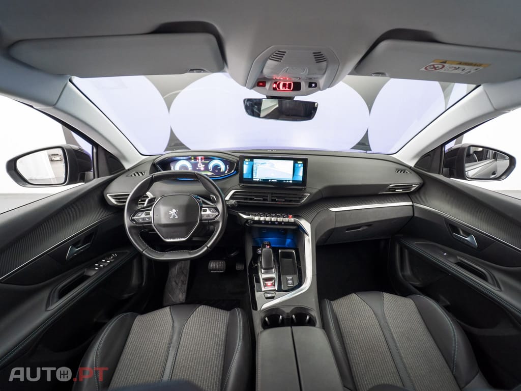 Peugeot 3008 1.6 Hybrid Allure e-EAT8