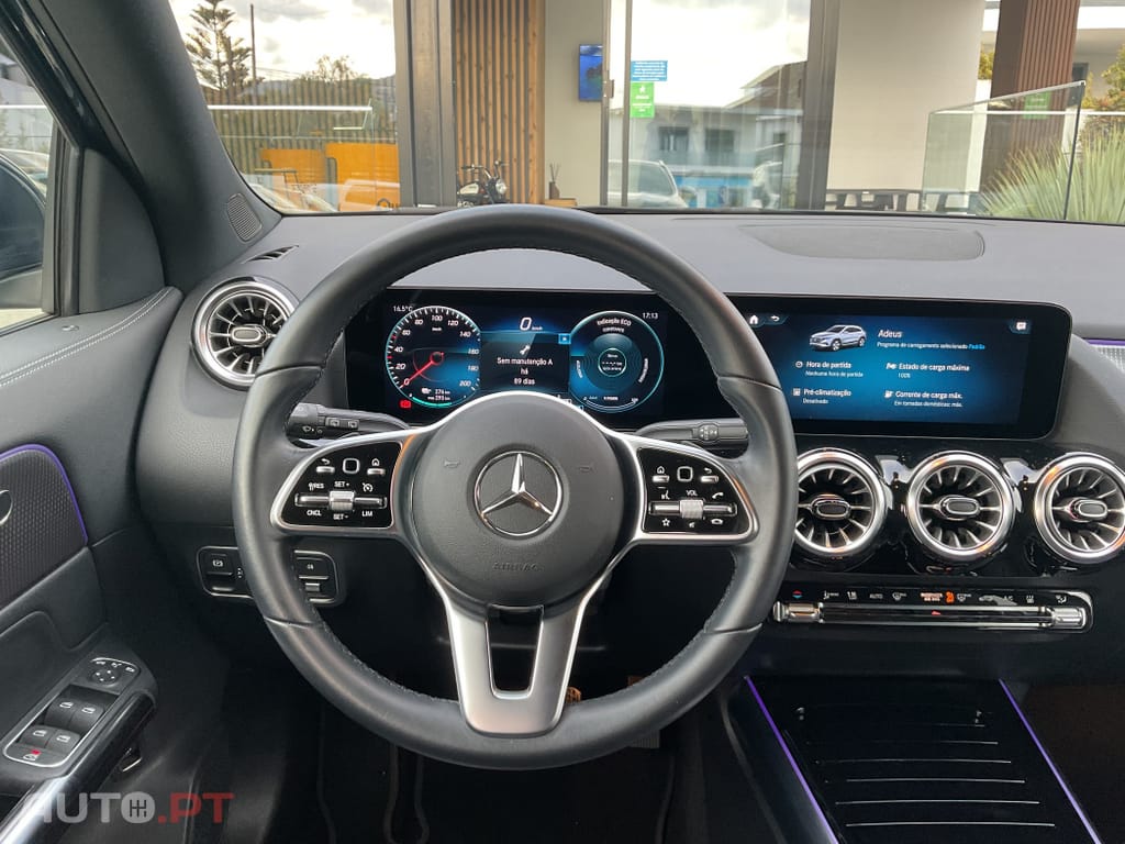 Mercedes-Benz EQA 250 Electric Art