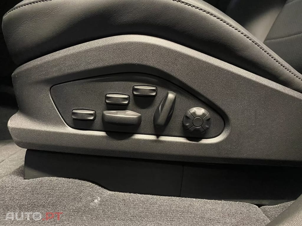 Porsche Macan I.V.A DEDUTIVEL Turbo