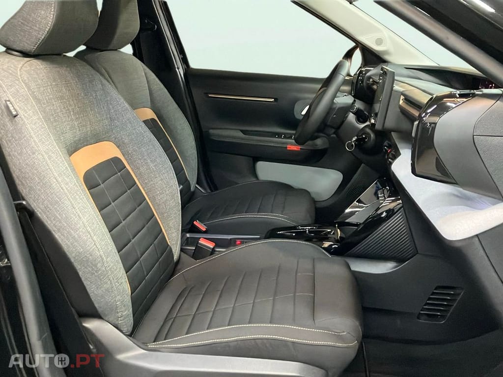 Citroen C3 Aircross 1.2 Hybrid Plus e-DSC6