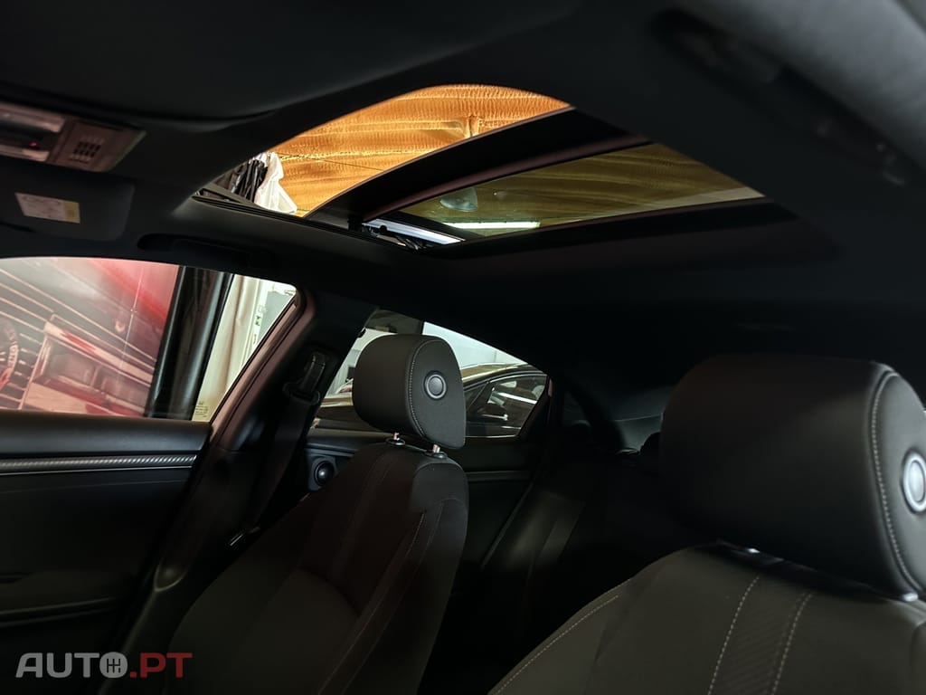Honda Civic 1.5 i-VTEC Sport Plus