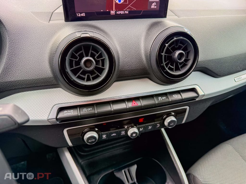 Audi Q2 30 TDI S tronic