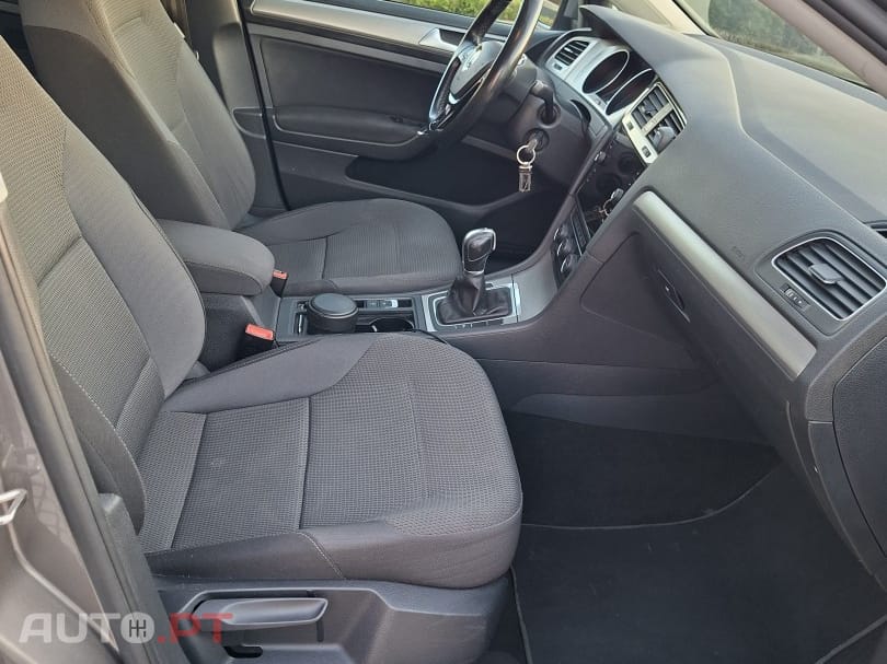 Volkswagen Golf 1.6 TDi GPS Edition DSG — fotografia 24