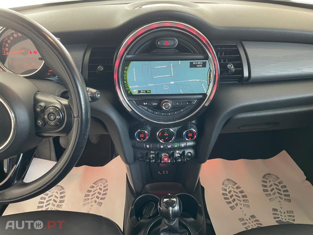 MINI Cooper Cooper D