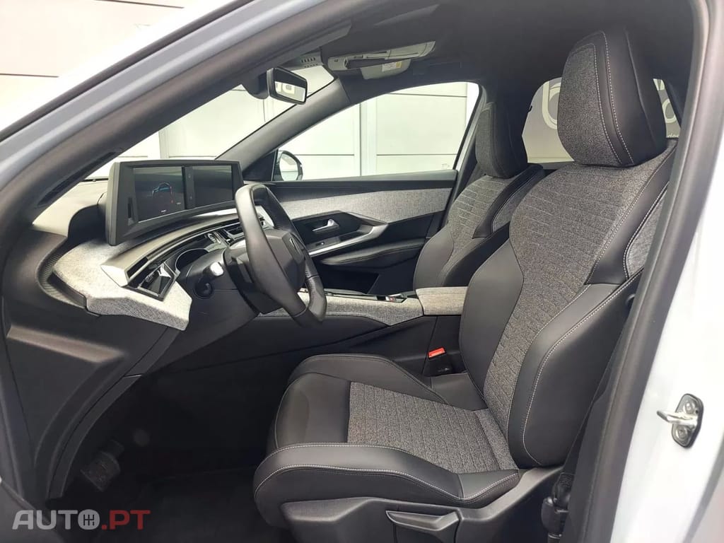 Peugeot 3008 1.2 Hybrid Allure Pack e-DCS6