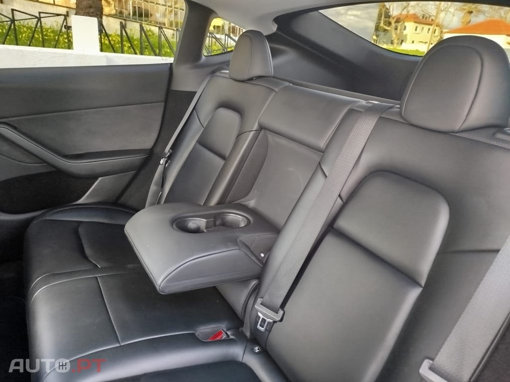 Tesla Model Y Tração Traseira